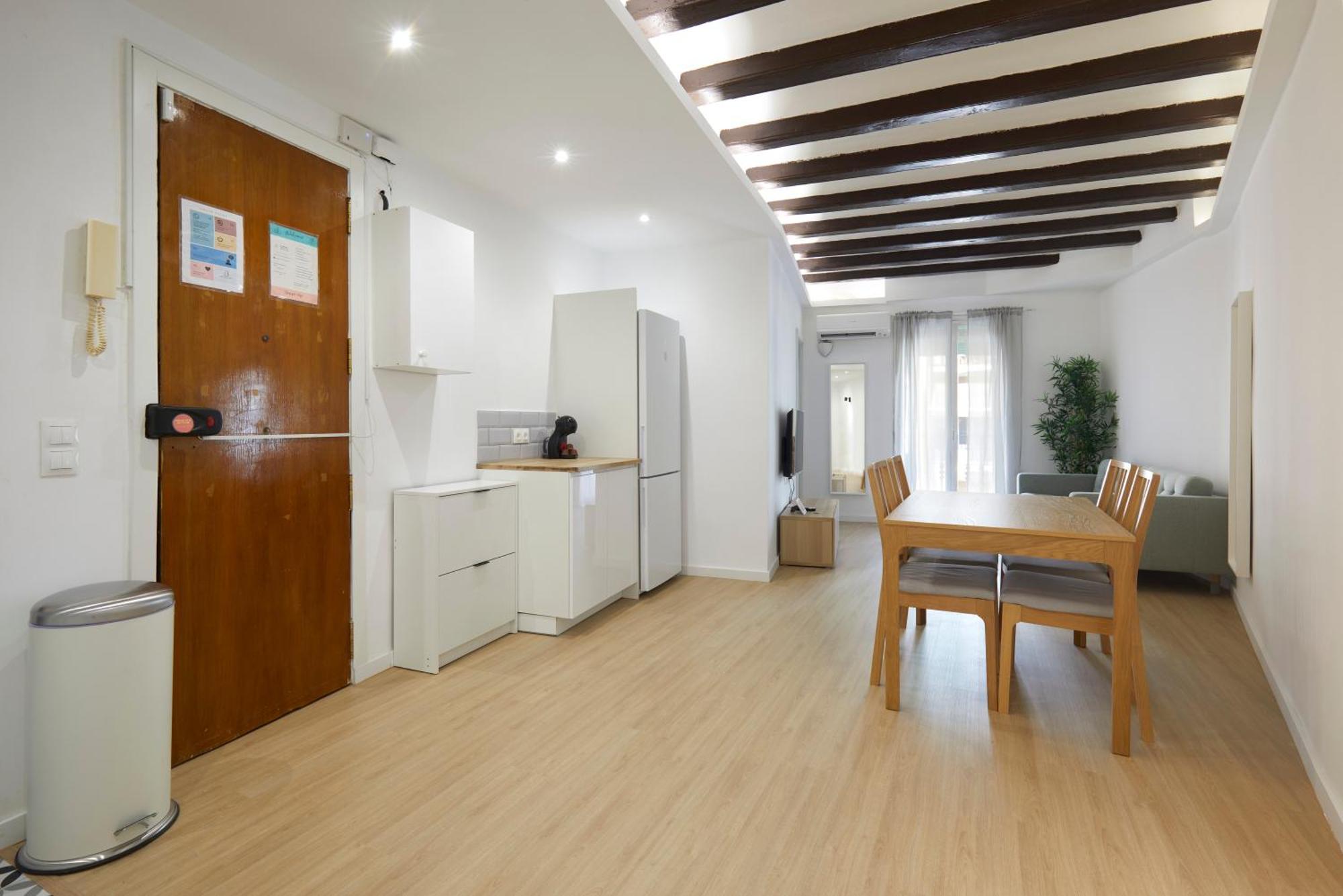 17 Nice Apartment Next To El Molino Barcelona Eksteriør bilde